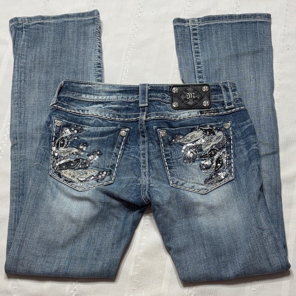 Miss Me Women's Boot Cut Blue Jeans JE5762BR with Embellished Pockets~Size 27 - Picture 1 of 11